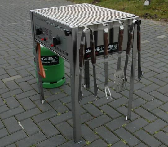 Maak je BBQ schoon